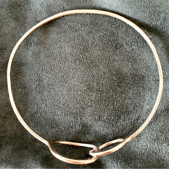 Beautiful Sterling Silver Infinity Bangle - Picture 2 of 2